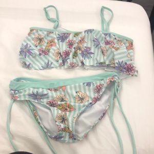 Billabong flower bathing suit